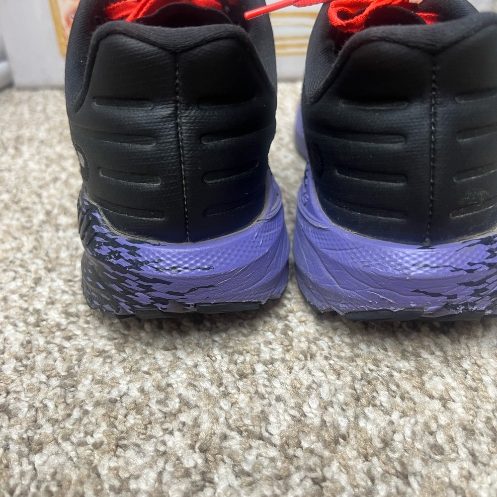 Brooks Black Sneakers with Bright Coral Logo and Red Laces - Picture 7 of 10